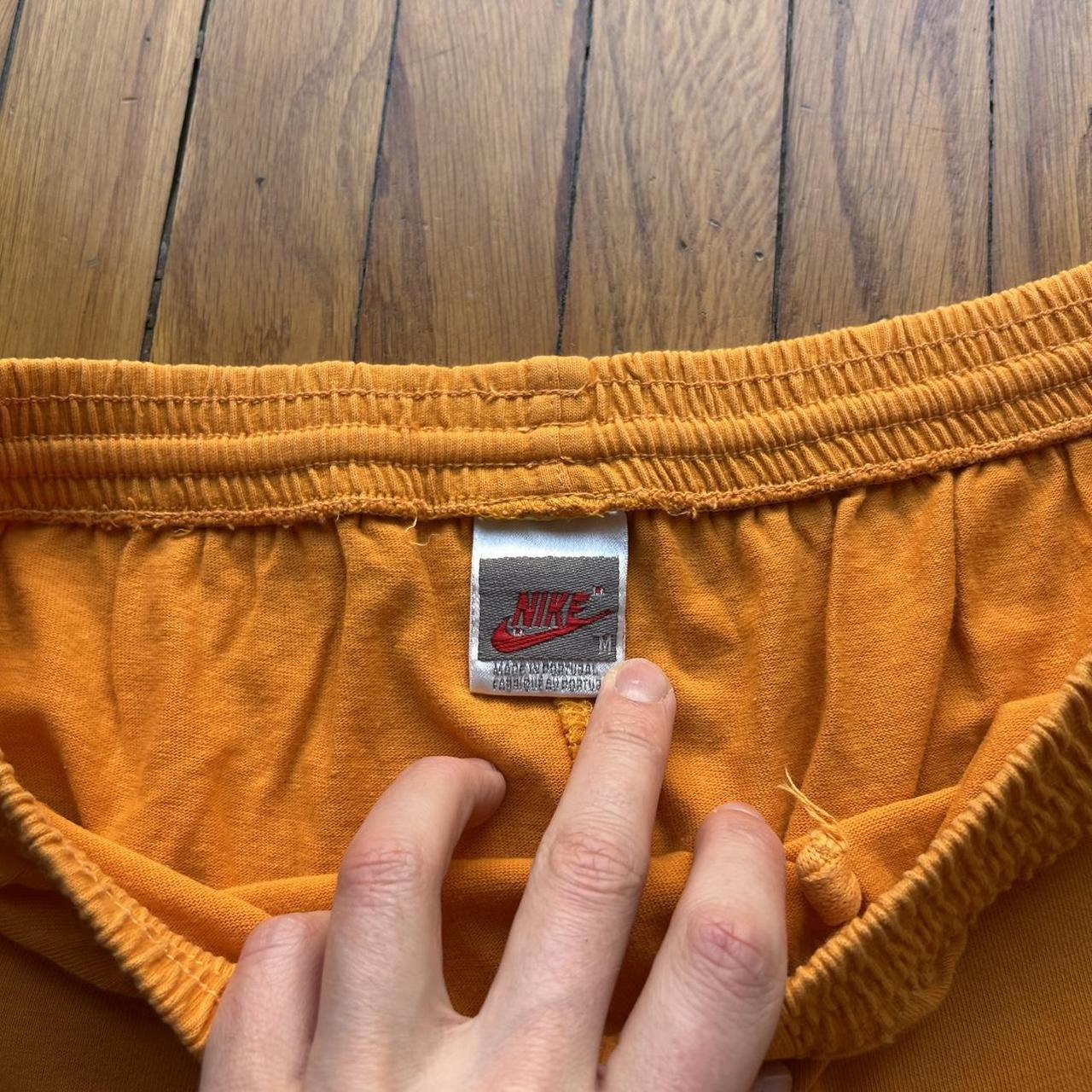 1990s Nike Shorts Orange L
