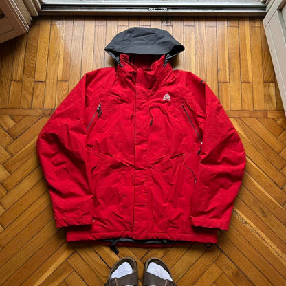 2000s Nike ACG Gore Tex Recco Jacket Red L
