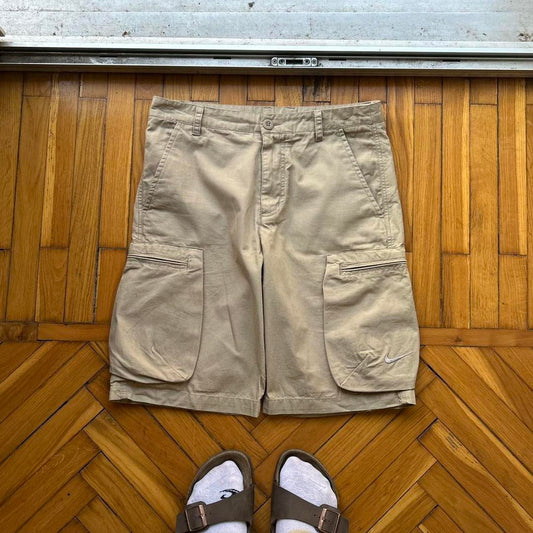2000s Nike Cargo Shorts Beige 32W