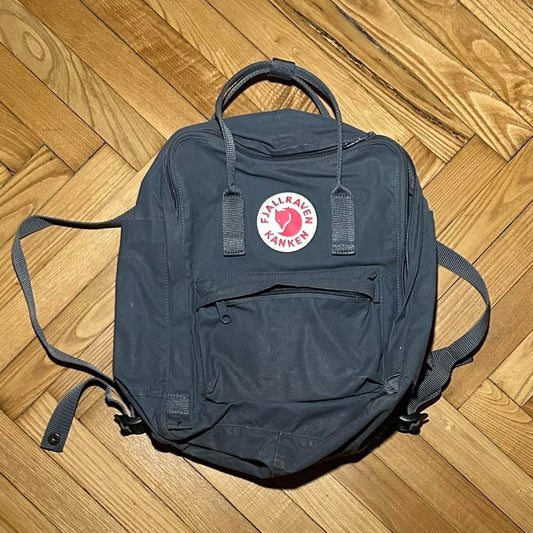 2000s Fjallraven Kanken Backpack OS