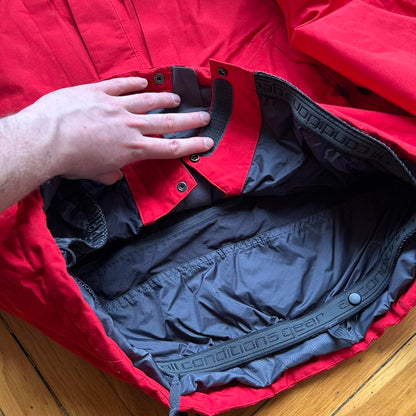 2000s Nike ACG Gore Tex Recco Jacket Red L