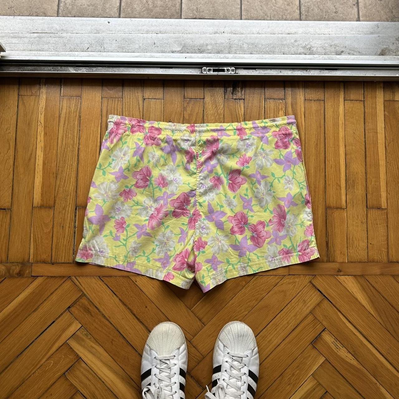 1980s Best Company Floral Shorts XL